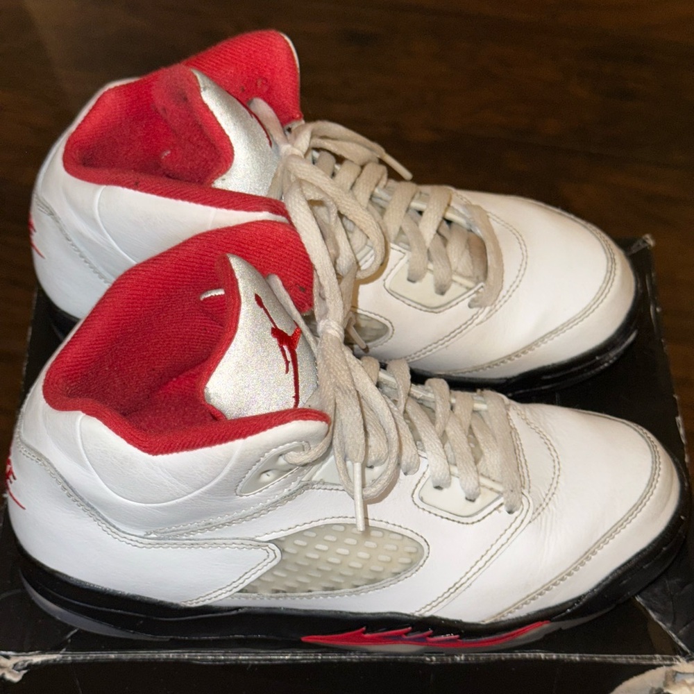Air Jordan 5 Sz 2y